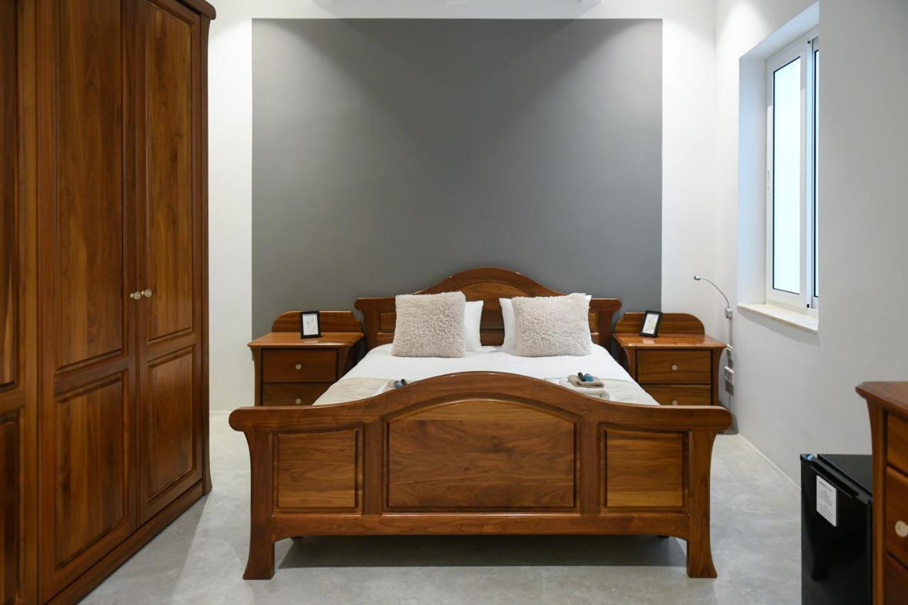 B&B Marina Ta Xbiex Екстер'єр фото